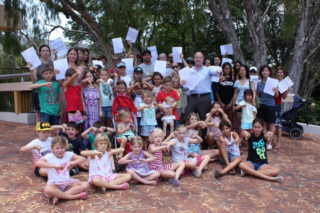 Concerned parents and residents at Noosa Council to lodge their objections to a proposed service station at Noosaville. Photo Michele Sternberg / Noosa News Concerned parents and residents at Noosa Council to lodge their objections to a proposed service station at Noosaville. Photo Michele Sternberg / Noosa News